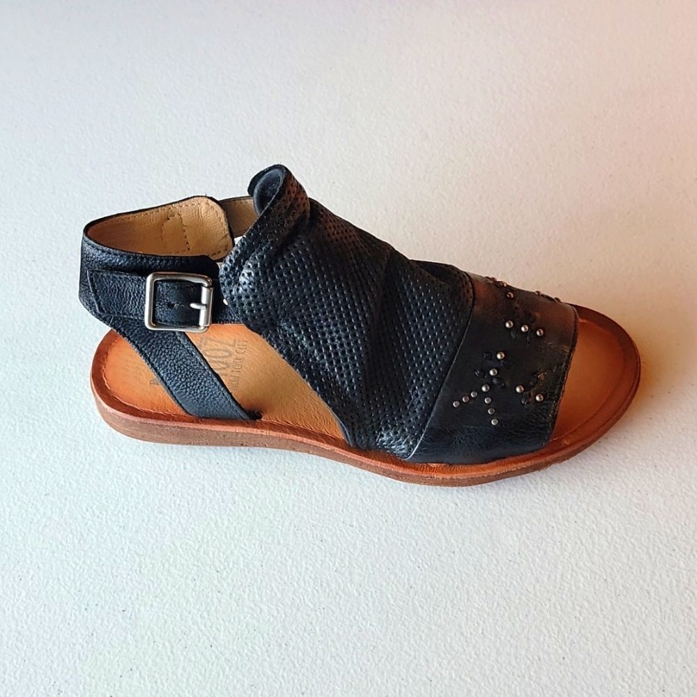 NWT Miz Mooz NYC Fifi Sandal in Black